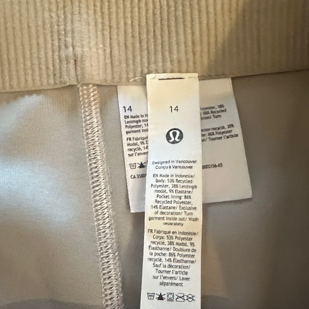 Lululemon Athletica Light Tan Activewear Set - Picture 4 of 6